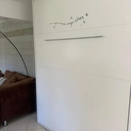 Location Sur Piscine ,jardin Et Proche Apartment